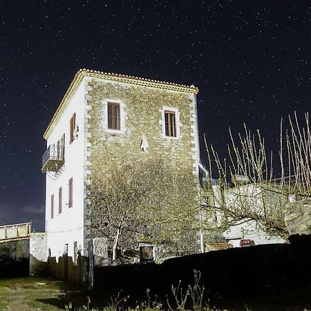 Μαγεμένος Πύργος Στις Θαλάμες Apartment Koumani Luaran gambar