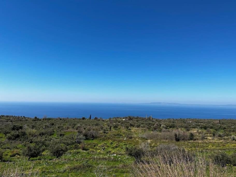 Μαγεμένος Πύργος Στις Θαλάμες Apartment Koumani Luaran gambar